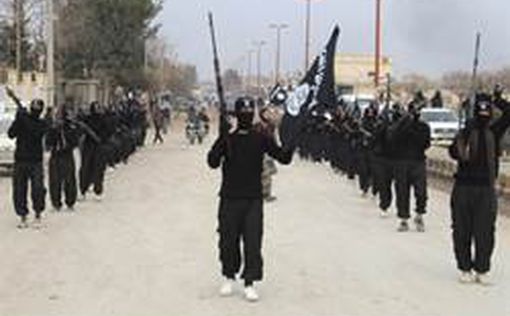 Неверных в Ракка казнят на распятии