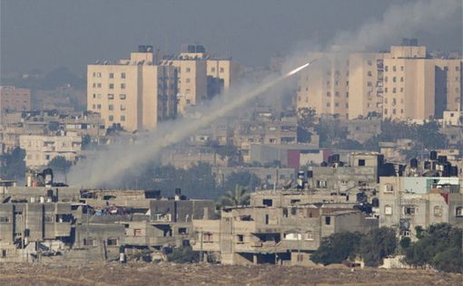 Три ракеты взорвались в районе Беэр-Шевы