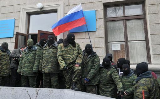 Парламент РФ разрешил ввод российских войск в Крым