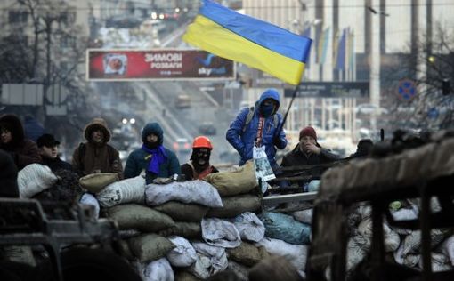 "Правый сектор" выдвинул власти и оппозиции свои условия