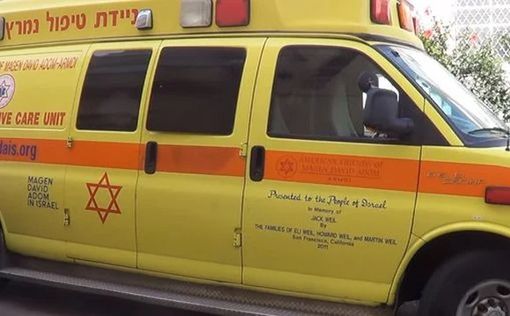 В Раанане столкнулись автобус и автомобиль