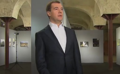 Медведев прокомментировал отключение РФ от Сети