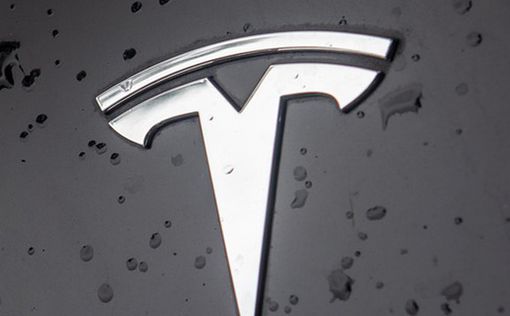 Акции Tesla падают