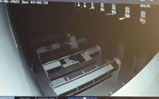В Иерусалиме подожжена синагога раввина Ицхака Йосефа, напротив нарисованы крест
