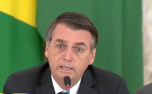 Ел на улице: президента Бразилии не пустили в ресторан