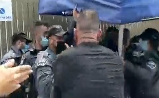 Беннет стыдись! Видео массовых беспорядков у дома Беннета