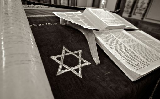 Антисемитских убеждений придерживаются 24% американцев
