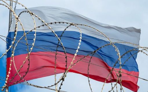 В РФ приостановили выдачу биометрических загранпаспортов