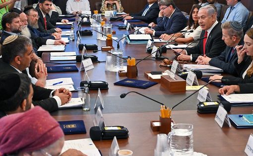 Правовая реформа: компромисс правительства отвергают обе стороны