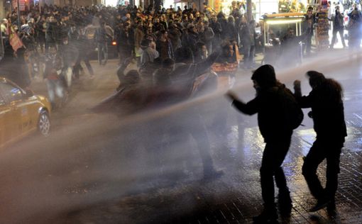 Турция. Свободу в интернете убивают слезоточивым газом