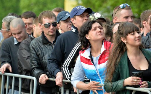 Москва. Полтора километра очереди голосующих за Донбасс