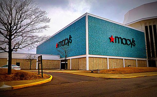 Старейший ретейлер США Macy's закрывает 40 магазинов