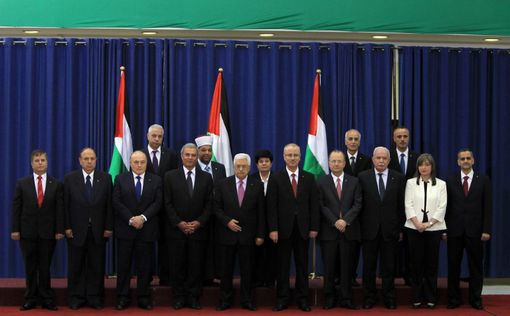 Палестинское единое правительство присягнуло в Рамалле