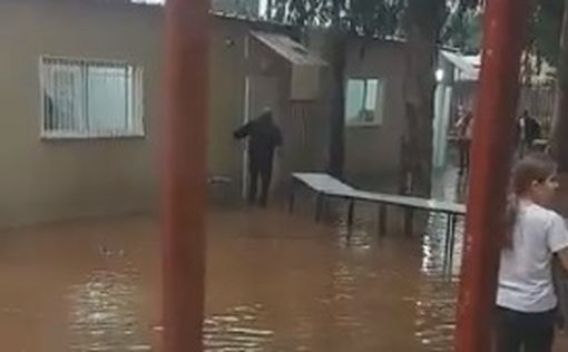 Потоп в Израиле: в Пардес-Хана эвакуировали школу