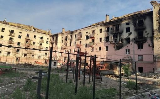 Ад в Мариуполе: найдены более 100 тел в разбомбленном доме