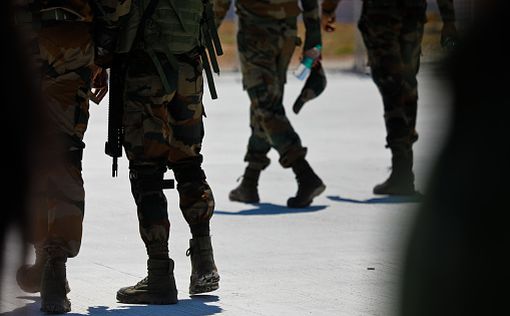 Индия: 4 человека погибли в результате стрельбы на военной базе