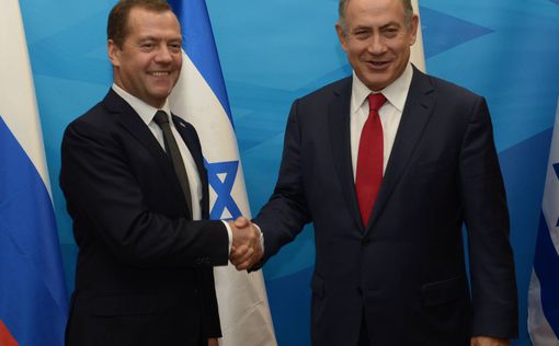 Медведев призвал вместе бороться с террором и антисемитизмом
