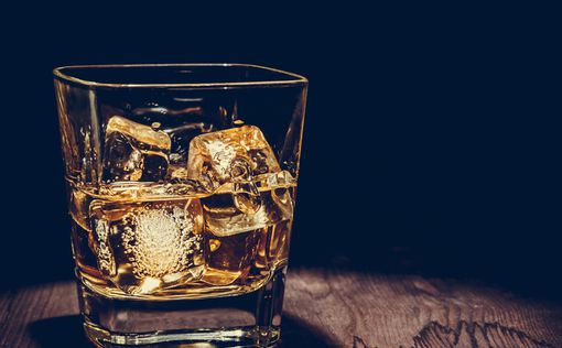 Почему алкоголь помогает снять стресс
