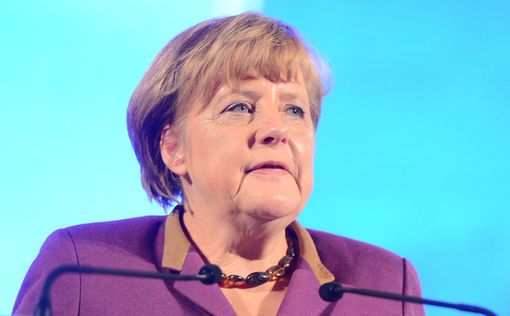 Меркель: увеличить расходы на оборону из-за внешних угроз