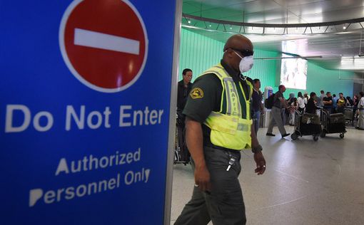 В аэропортах Лондона вводится контроль из-за Эболы