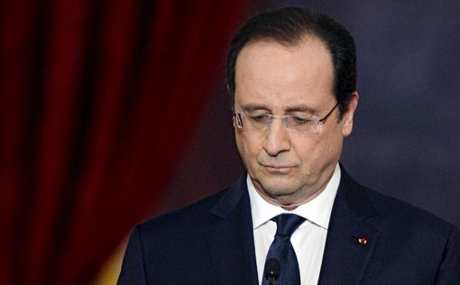 Сообщения об измене подняли рейтинг президента Франции