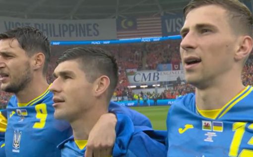 Стадион в Кардиффе потрясающе исполнил гимн Украины перед игрой с Уэльсом