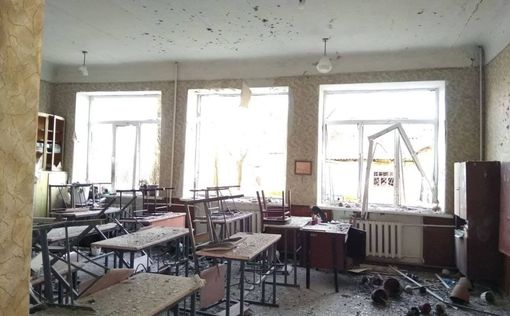В Донецке две школы подверглись обстрелам