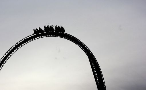 Отдыхающие оказались в ловушке на американских горках в Ришон-ле-Ционе – видео