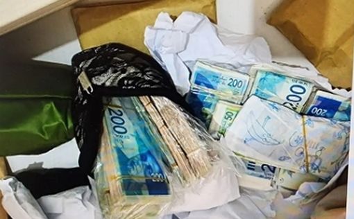В квартире в Гиватаиме нашли десятки килограмм наркотиков, сотни тысяч шекелей | Фото: полиция Израиля