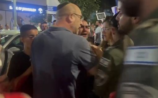 Организаторы протеста в Бней-Браке: в нас бросают камнями