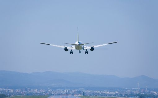 У авиалайнера El Al, летевшего в Торонто, заглох двигатель