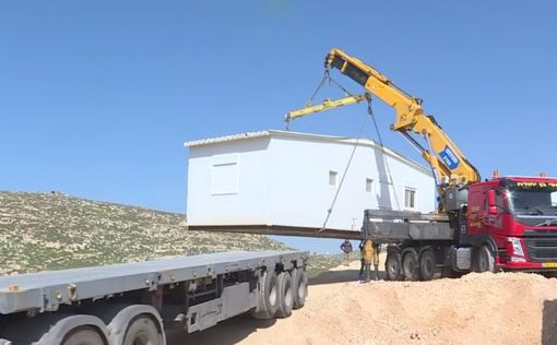 Поселенцы Амоны переезжают в новые дома