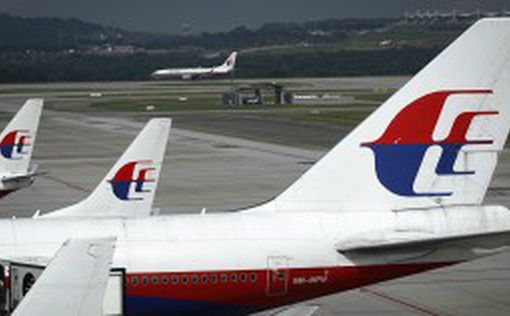 Власти Малайзии опровергают, что самолет разбился