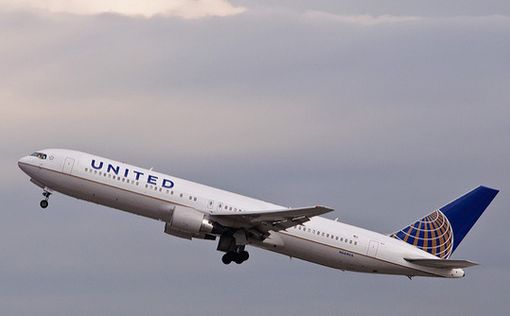 Самолет United Airlines потерял шину во время взлета