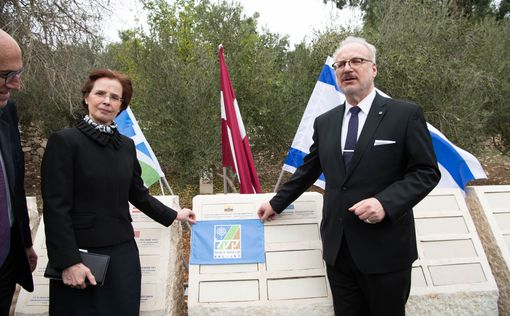 Президент Латвии посадил дерево на церемонии ЕНФ-ККЛ