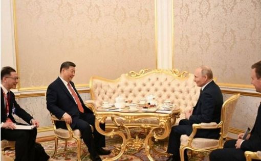 Пекин стал на сторону Москвы по Украине: Си и Путин объединяются против Запада