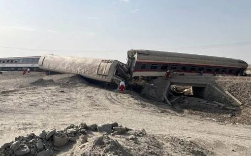 В Иране сошел с рельсов пассажирский день: 17 человек погибли