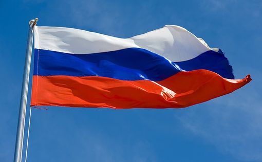 Художница "нарисовала" портрет Моргенштерна из мусора