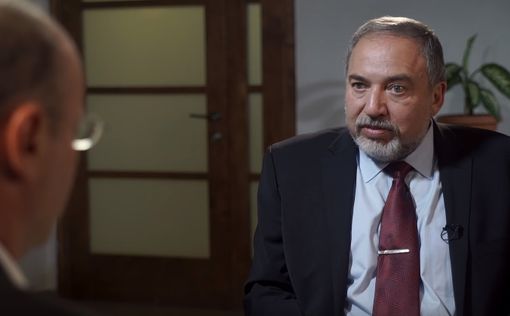 Либерман: мир видит парад террора как гражданский протест