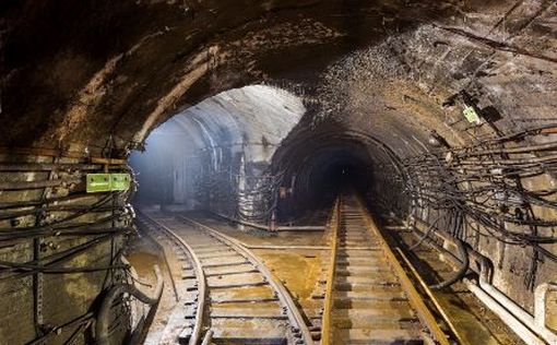 В Северомуйском тоннеле горит поезд