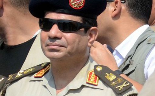 Сиси "подчинится Египту" и пойдет в президенты