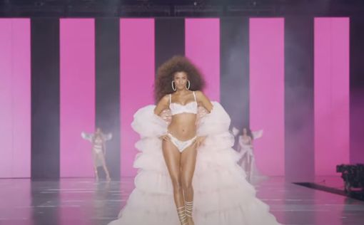 "Ангелы" Victoria's Secret вернулись на подиум после перерыва