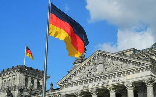 Суд временно запретил считать "Альтернативу для Германии" правоэкстремистской