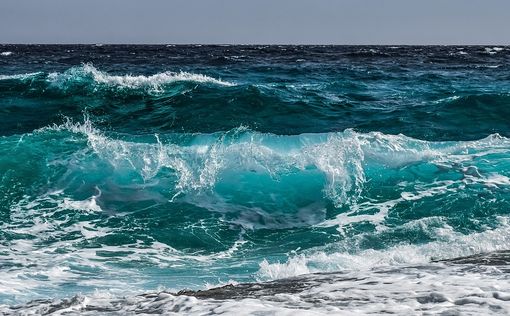 Китайские власти поощряют захоронение в море из-за нехватки мест на кладбищах