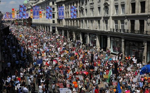 В преддверии саммита, в Хельсинки прошли митинги За и Против