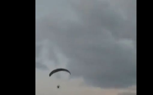 Видео: террорист пытается перелететь в Израиль на параплане