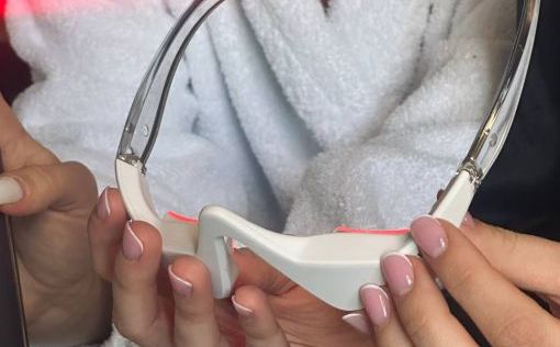 Mery Eye Glow открывает глаза на домашний уход за кожей