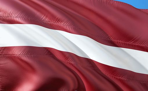 Латвия приостановила лицензии своих хоккеистов, сыгравших в России