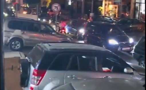 Люди покидают Бейрут на фоне сообщений о предстоящей атаке
