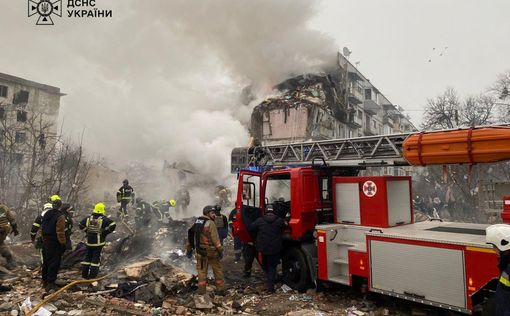 В Полтаве разрушен подъезд жилого дома: двое погибших | Фото: ГСЧС Украины